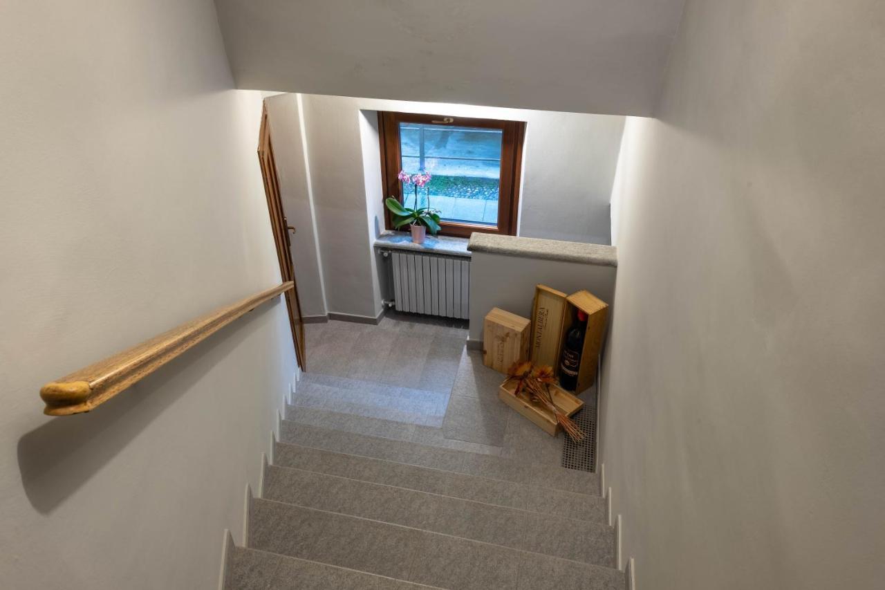 Alla Torre - Nel Cuore Del Borgo Storico Castagnole delle Lanze ภายนอก รูปภาพ