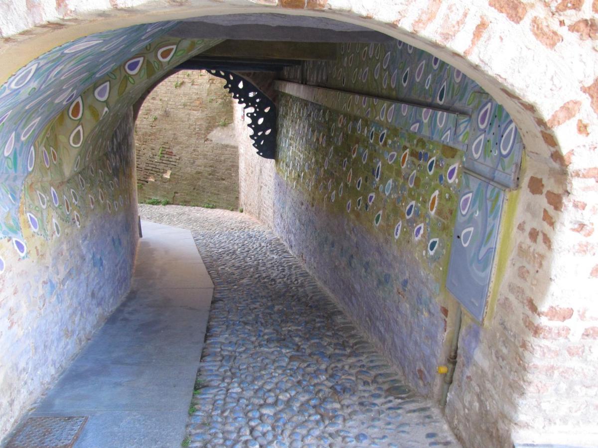Alla Torre - Nel Cuore Del Borgo Storico Castagnole delle Lanze ภายนอก รูปภาพ