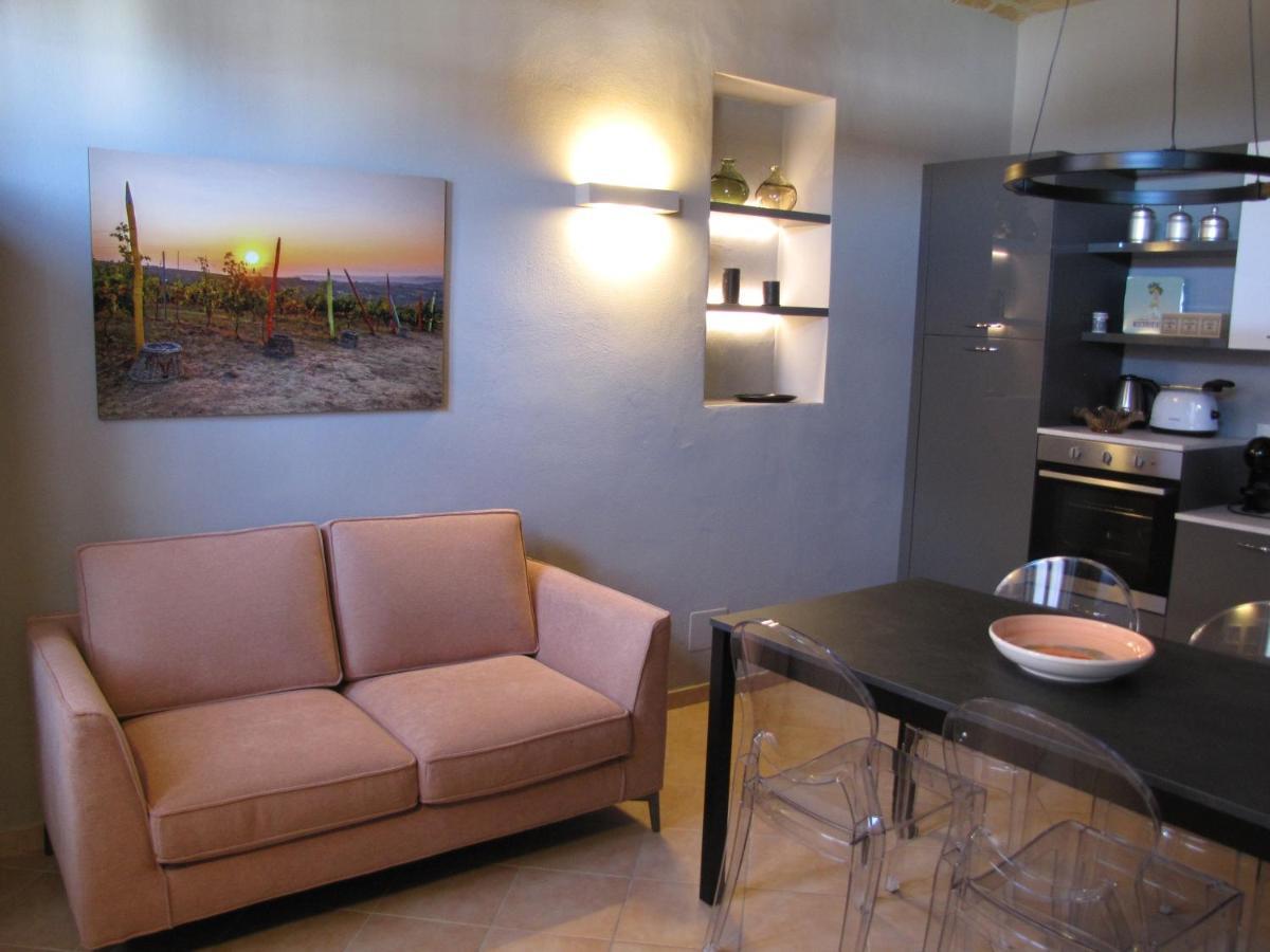 Alla Torre - Nel Cuore Del Borgo Storico Castagnole delle Lanze ภายนอก รูปภาพ
